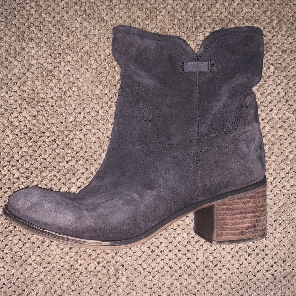Franco Sarto Grey Suede booties 9.5